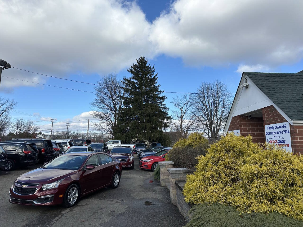 Used 2015 Chevrolet Cruze LT w/ Sun And Sound Package FWD image 1
