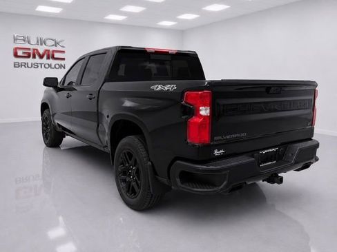 Used 2025 Chevrolet Silverado 1500 RST w/ Dark Appearance Package AWD/4WD image 9