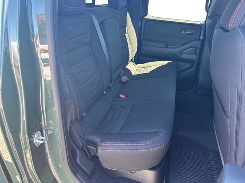 Used 2023 Nissan Frontier PRO-4X w/ Pro Convenience Package AWD/4WD image 19