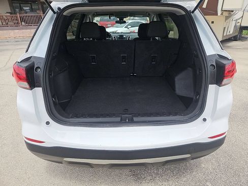 Used 2023 Chevrolet Equinox LT FWD image 12