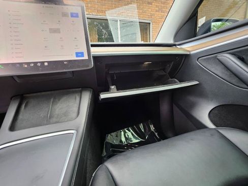 Used 2023 Tesla Model Y Long Range AWD/4WD image 56