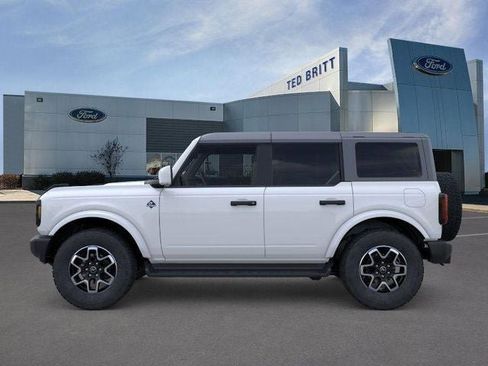 New 2026 Ford Bronco Outer Banks image 4