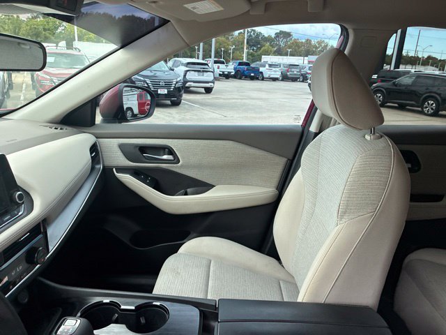 Used 2023 Nissan Rogue SV FWD image 16