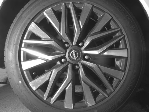 Used 2025 Nissan Altima 2.5 SV image 15