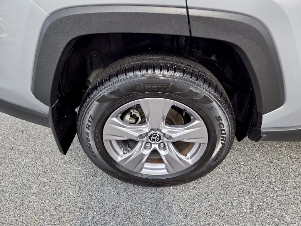 Certified 2022 Toyota RAV4 XLE FWD image 15