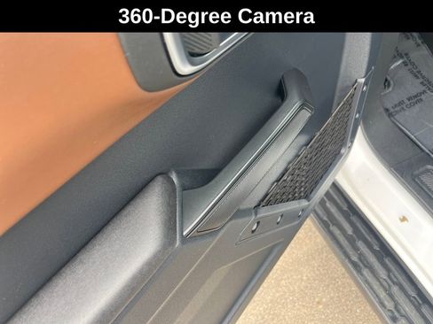 Used 2024 Ford Bronco Outer Banks image 15