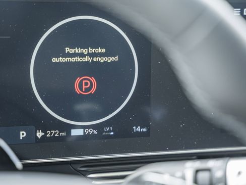 New 2025 Hyundai Ioniq 5 SEL image 41