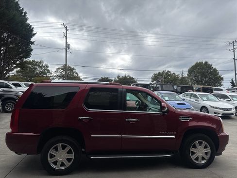 Used 2009 Cadillac Escalade AWD image 6