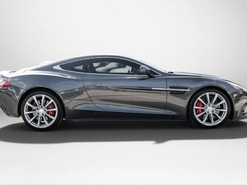 Used 2016 Aston Martin Vanquish Coupe RWD image 4