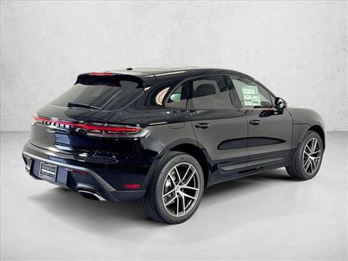 Used 2026 Porsche Macan AWD/4WD image 9