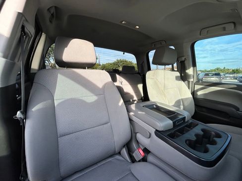 Used 2019 Chevrolet Silverado 1500 Custom w/ Custom Convenience Package RWD image 28