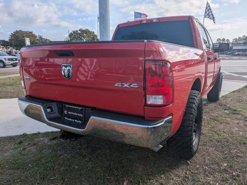 Used 2021 RAM 1500 Classic SLT image 3