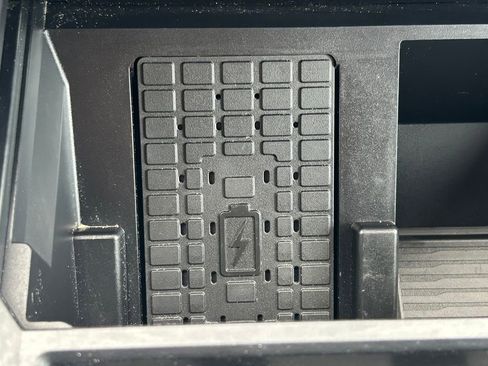 Used 2024 Ford F250 Lariat w/ Sport Appearance Package image 34