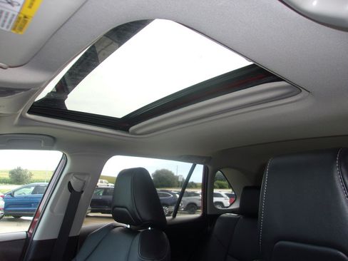 Used 2021 Toyota RAV4 XLE Premium AWD/4WD image 12