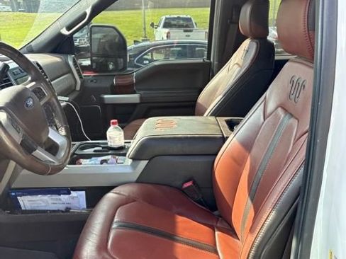 Used 2019 Ford F350 King Ranch w/ King Ranch Ultimate Package AWD/4WD image 4