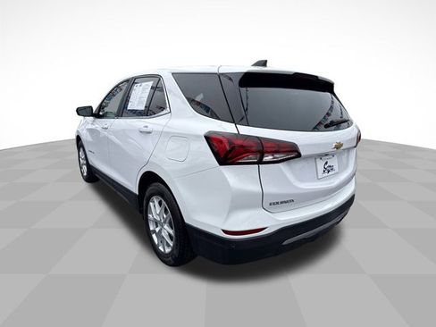 Used 2022 Chevrolet Equinox LT w/ Driver Convenience Package image 7