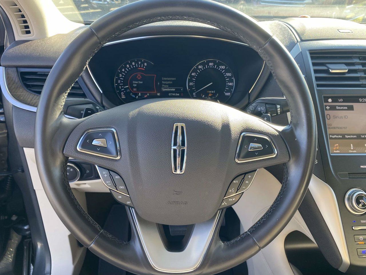 Used 2019 Lincoln MKC Reserve FWD image 31