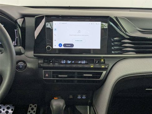 Certified 2025 Toyota Camry SE w/ Convenience Package FWD image 39
