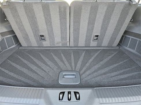 New 2026 Lincoln Aviator 2WD image 32