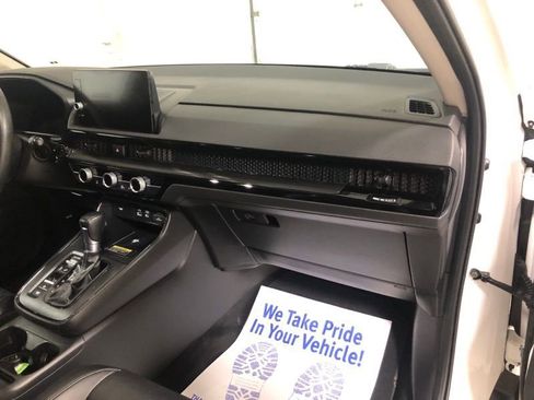 Used 2025 Honda CR-V EX-L image 14