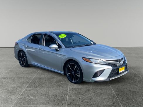 Used 2018 Toyota Camry XSE w/ Driver Assist Package FWD image 7