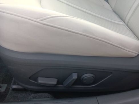 Used 2025 Hyundai Sonata SEL FWD image 23
