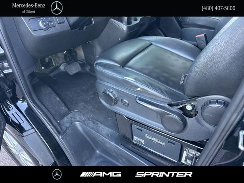 Used 2022 Mercedes-Benz Sprinter 2500 image 25
