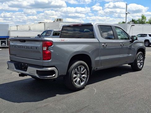 Used 2022 Chevrolet Silverado 1500 LT w/ Bed Protection Package AWD/4WD image 6