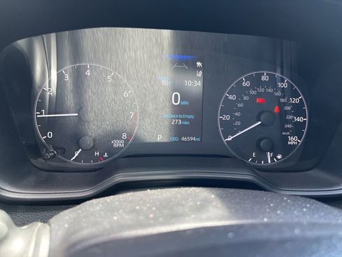 Used 2025 Toyota Corolla LE FWD image 8