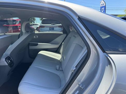 Used 2025 Hyundai Ioniq 6 SEL RWD image 12