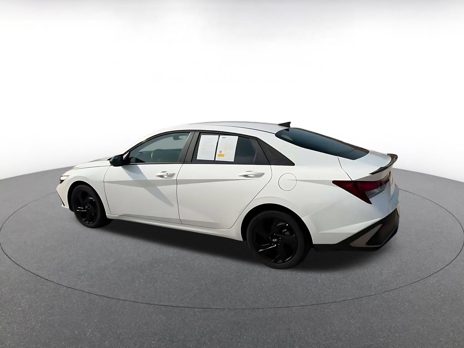 Used 2026 Hyundai Elantra Sport FWD image 10