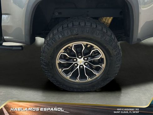 Used 2021 Chevrolet Colorado ZR2 image 11