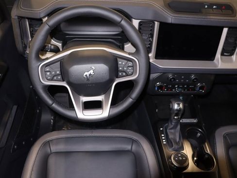 New 2025 Ford Bronco Outer Banks image 15