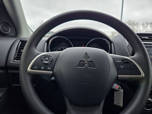 Used 2026 Mitsubishi Outlander Sport ES AWD/4WD image 25