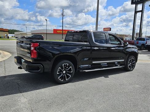 New 2025 Chevrolet Silverado 1500 High Country w/ Technology Package image 12