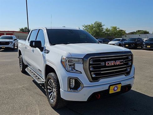 Used 2020 GMC Sierra 1500 AT4 w/ AT4 Premium Package AWD/4WD image 7
