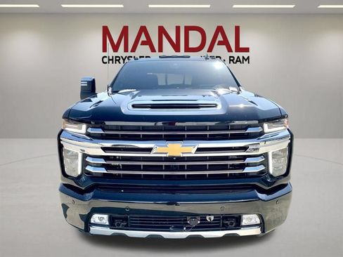 Used 2023 Chevrolet Silverado 2500 High Country w/ Technology Package AWD/4WD image 2