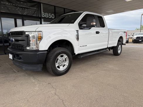 Used 2019 Ford F250 XL w/ Power Equipment Group AWD/4WD image 1