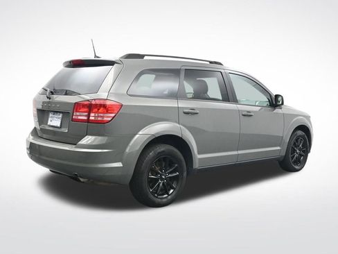 Used 2020 Dodge Journey SE w/ SE Popular Equipment Group image 6