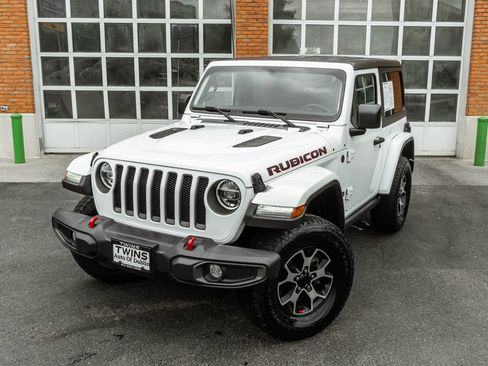 Used 2021 Jeep Wrangler Rubicon w/ Uconnect 4C Nav & Sound Group AWD/4WD image 2