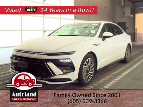 Used 2025 Hyundai Sonata SEL FWD image 1