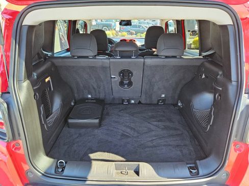 Used 2020 Jeep Renegade Latitude w/ Popular Equipment Group AWD/4WD image 11