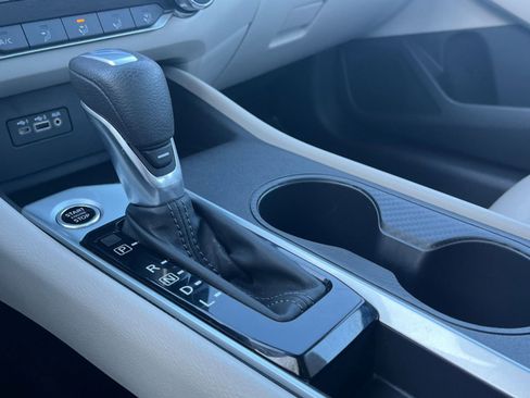 Used 2025 Nissan Altima 2.5 SV image 42