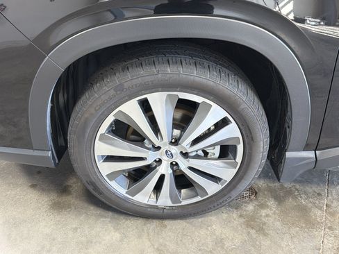 Used 2022 Subaru Ascent Touring AWD/4WD image 15