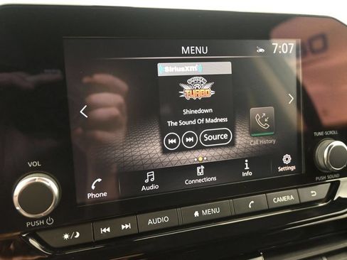 Used 2022 Nissan Pathfinder SV w/ SV Black Package FWD image 16