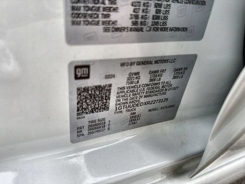 Used 2024 GMC Sierra 1500 SLT AWD/4WD image 33