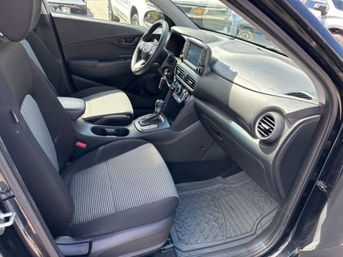 Used 2019 Hyundai Kona SE FWD image 27