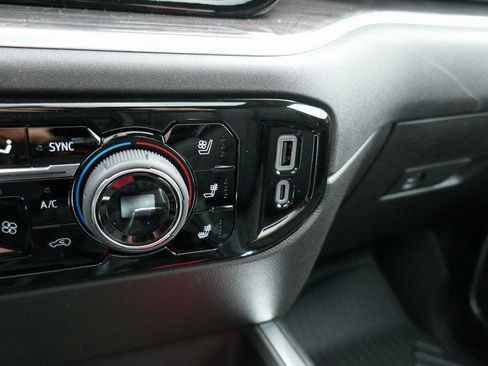 New 2026 Chevrolet Silverado 1500 LTZ w/ LTZ Premium Package AWD/4WD image 22