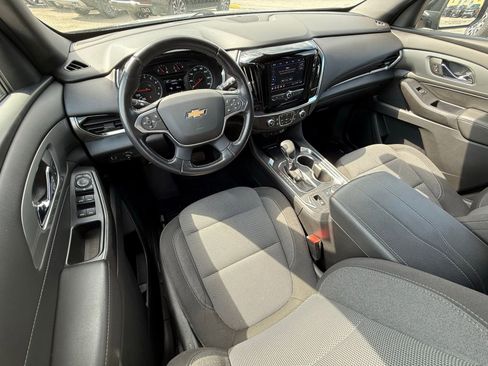 Used 2022 Chevrolet Traverse LT image 13