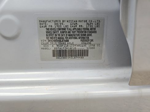 Used 2025 Nissan Versa SV w/ Trunk Package FWD image 29